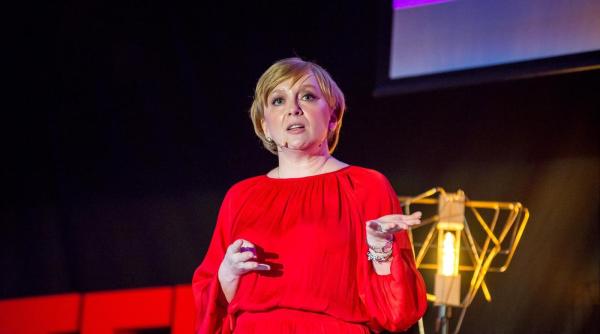 emilia sercan acuzata de plagiat a sarit la sorin cimpeanu cozmin gusa suntem intr un scenariu de noaptea mintii ipoteza despre intrarea in politica