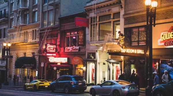 denumirile americanesti de un cretinism inimaginabil spune bulai si tu ai auzit de nicu cusca si ionel carutasu