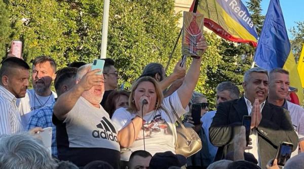 gelu duminica despre partidul lui simion circ scandal bataie e cancerul societatii romanesti ei propun ziua nationala a raspandacului dar cu bunastarea poporului cum ramane