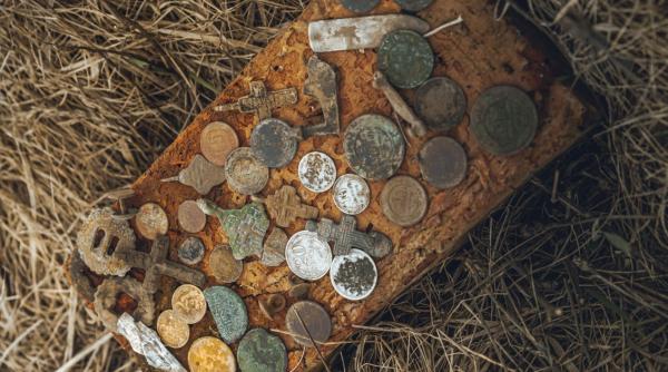 povestea tezaurului dacic de la jidvei comoara a fost lasata in padure aproape o luna de la descoperire galerie foto