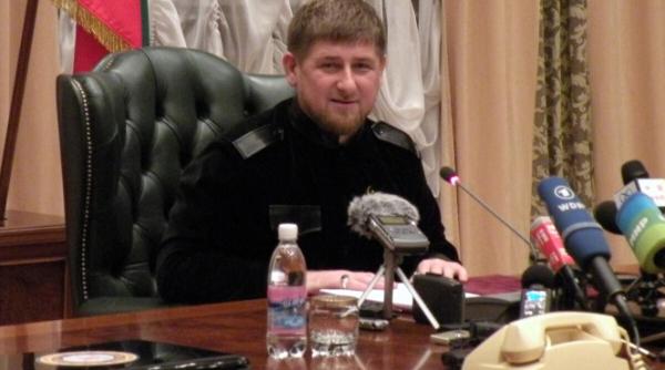 ramzan kadirov isi trimite trei dintre fii la razboi acestia fiind inca minori ii aplaud pentru asta e timpul sa isi demonstreze valoarea in lupte reale