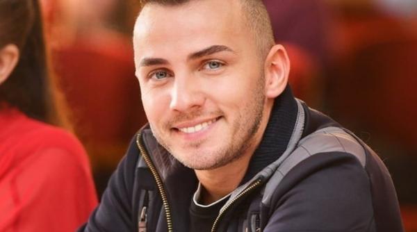 traistariu nu mai e sarac acum isi face pensiune dupa ce apartamentele de pe litoral l au imbogatit