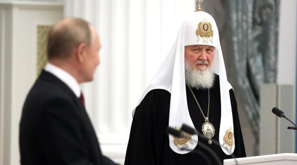 patriarhul kirill ordona ca doua zile toti preotii sa se roage pentru sanatatea presedintelui rus petitie speciala de ziua lui putin