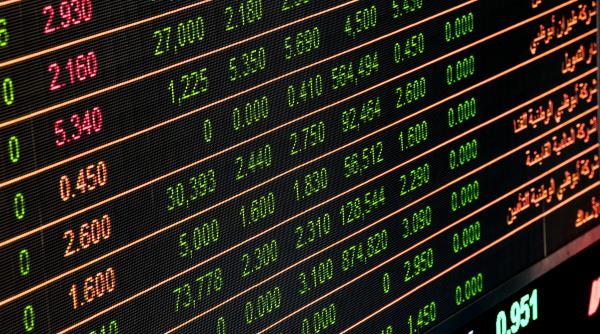 yuanul chinezesc a depasit dolarul american la bursa din moscova