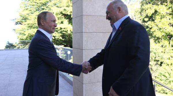 ce cadou a primit vladimir putin de ziua sa de la alexandr lukasenko