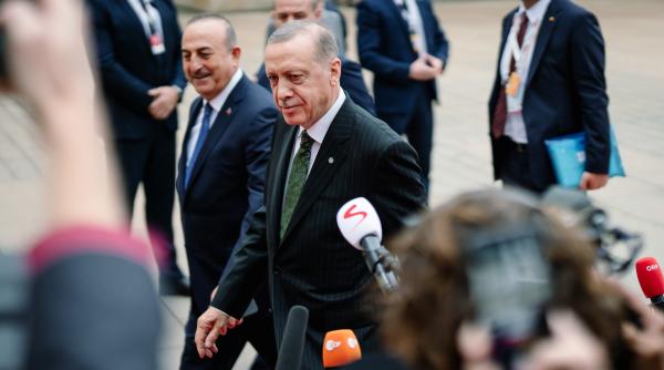 erdogan despre relatia sa cu emmanuel macron sotiile noastre se inteleg bine nu noi