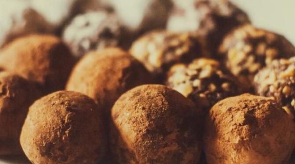 trufe de cacao cu doar 35 de calorii fara smantana si fara mascarpone
