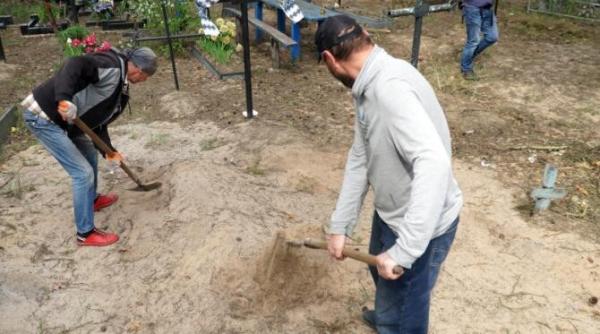 zeci de cadavre au fost gasite in liman ucraina dupa plecare rusilor