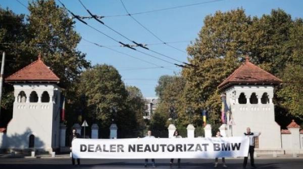 ciuvica chirieac val de ironii despre protestul celor 4 care au speriat cotroceniul in loc sa scrie domnule presedinte sunteti minunat au scris nasoale