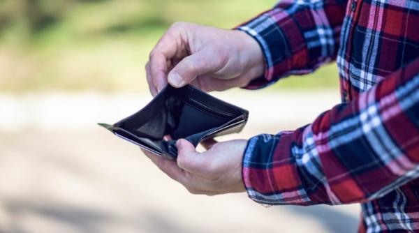 cresterea pensiilor din 2023 elena cristian sunt doua scenarii facturile vor fi din ce in ce mai mari