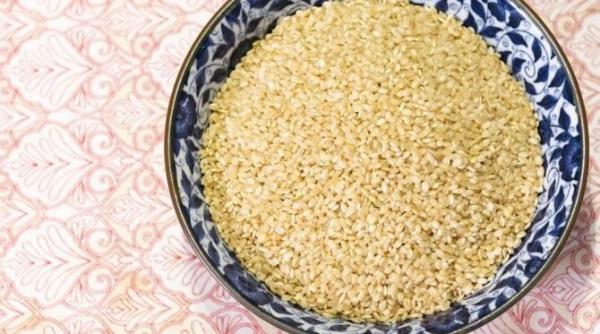 cand nu ai timp fa aceasta salata de orez are doar 280 de calorii