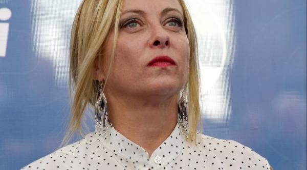 coalitia georgiei meloni tensiuni dupa prima sesiune a parlamentuului silvio berlusconi a dat cu pumnul