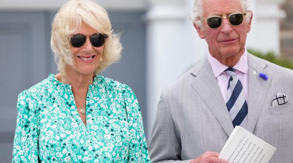 incoronarea camillei este inconjurata de controverse coroana reginei elisabeta a ii a subiect de disputa