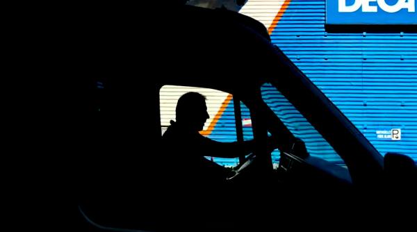 un sofer de tir a furat kerosenul pe care il transporta si l a vandut unei firme din brasov