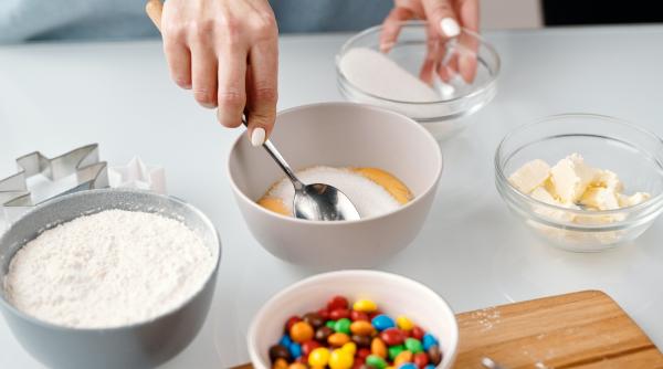 zaharul din ue pret record este de trei ori mai scump decat anul trecut cofetarii decizie dificila