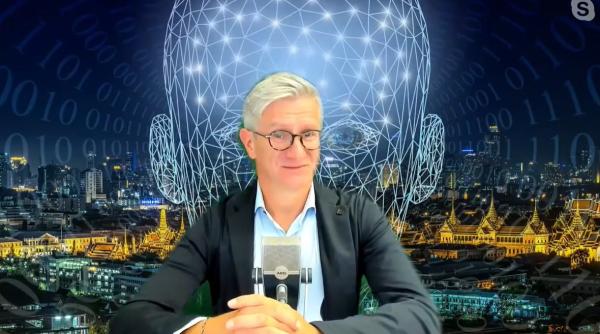 radu golban in dialog cu jakob pietschnig la emisiunea outlook