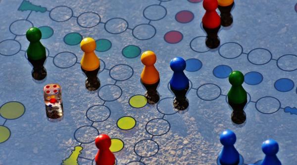 unii cercetatori spun ca avem de a face cu o scadere a coeficientului global de inteligenta jakob pietschnig trei scenarii video