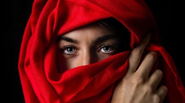 o sportiva din iran a disparut in coreea de sud dupa ce a concurat fara hijab ambasada iranului a capturat o pe femeie care se afla deja intr un avion spre teheran