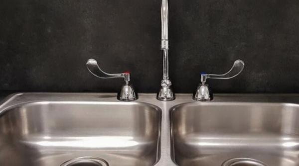 chiuveta din otel inoxidabil va fi ca noua gospodinele pricepute folosesc o metoda originala