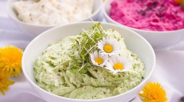 crema de branza pentru micul dejun mai ieftina si mai gustoasa decat cea cumparata