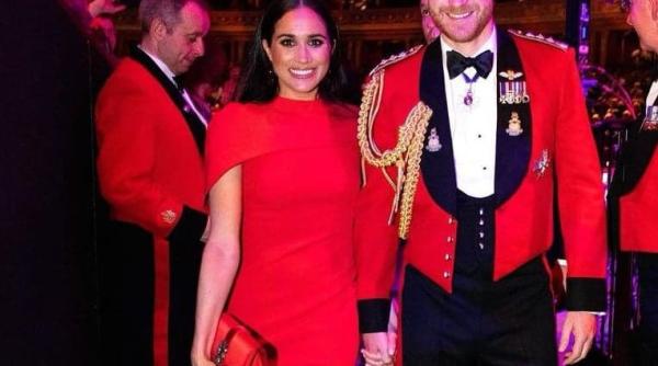 meghan markle rochii de mii de euro cat costa tinutele pe care le a purtat ducesa de sussex la ultimul interviu