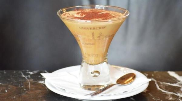 desert din cafea gata in 4 minute fara frisca si fara gelatina