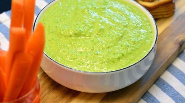 piure din mazare verde o garnitura foarte usoara si plina de vitamine