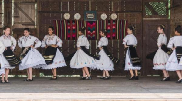 spania poporul roman traditional expozitie in la posada de los portales tomelloso pentru toti romanii din strainatate