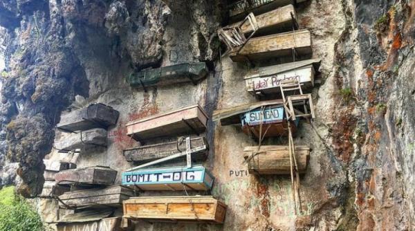 cele mai ciudate si curioase ritualuri funerare din lume foto video