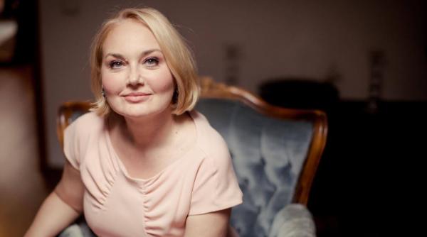 corina vintan a gatit la costum reteta papricas de pui