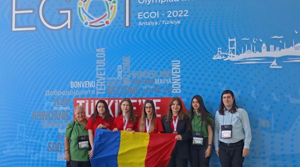 trei medalii de argint pentru elevele romance la olimpiada europeana de informatica din turcia