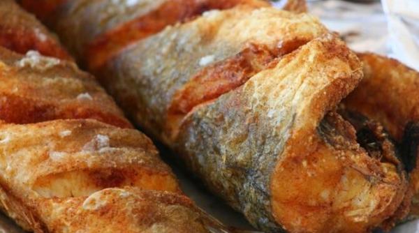 pestele nu se va lipi de tigaie in timpul prajirii daca faci asta secretul bucatarilor a fost dezvaluit