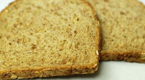 placinta suculenta din paine uscata pentru umplutura folositi va imaginatia