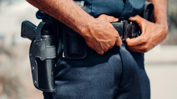 cresterea varstei de pensionare la politisti budai nu exista niciun proiect de act normativ nu s a convenit nimic cu banca mondiala