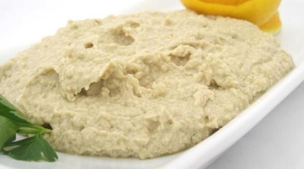 humus din dovleac si naut este delicios sanatos si dietetic