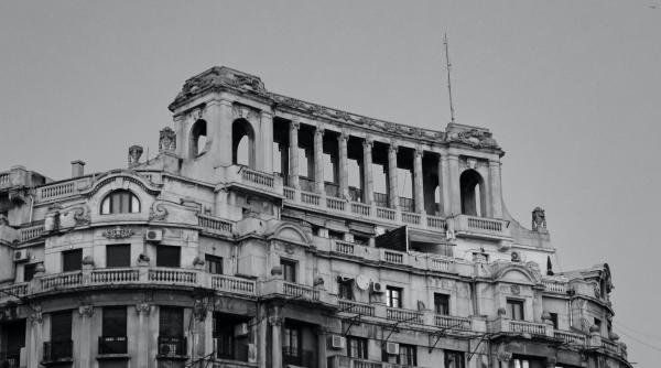 comunismul dur din bucuresti cine erau cei care mai aveau la vremea aceea masini personale simbol al autoritatii si puterii nu al bunastarii