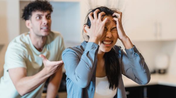 ai putea sa vorbesti cu mine fara sa tipi ce trebuie sa faci daca partenerul tipa la tine