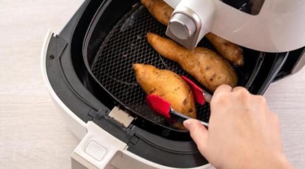 cinci greseli pe care trebuie sa le eviti daca vrei ca friteuza cu aer cald sa functioneze mai multi ani