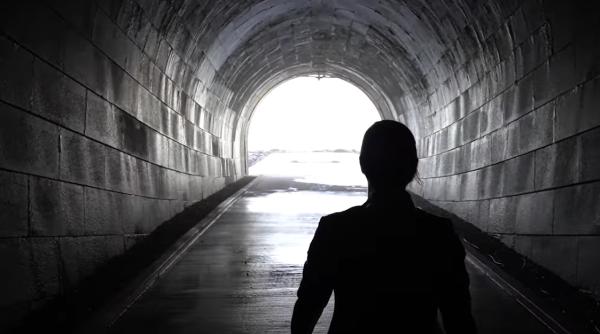 a opta minune a lumii tunelul imens de sub cascada niagara