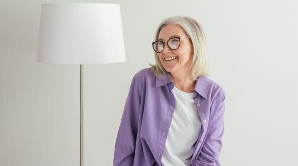 alimente pentru un par sanatos si stralucitor la 60 de ani