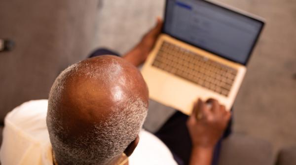 alopecia china testeaza plasturii pentru