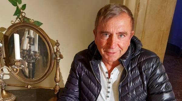 george custura aduce arta la brasov prin ai carte ai parte ii ajutam pe elevi sa inteleaga o opera dramatica