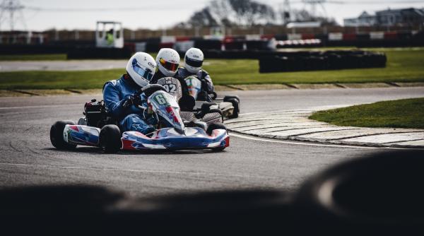 cristian stefan velciu campionul la carting in varsta de 12 ani