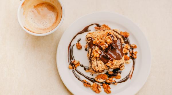 prajitura pentru mosii de toamna o poti imparti de sambata mortilor