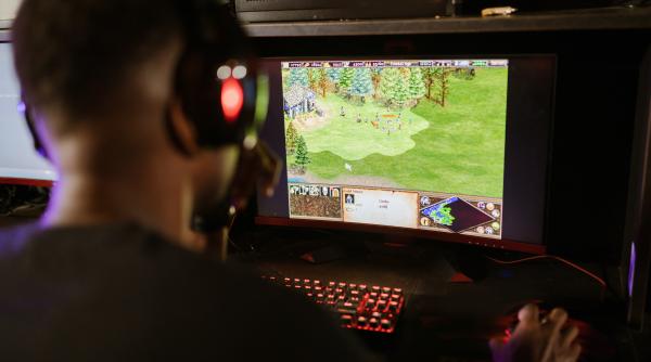 copilul tau sta treaz toata noaptea si se trezeste tarziu a doua zi cercetatorii au aflat care sunt efectele si ce se intampla in creierul sau