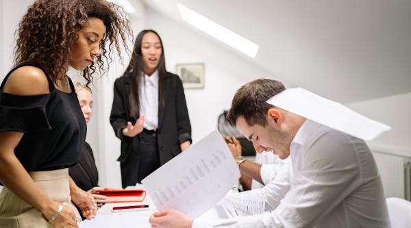 horoscop 10 noiembrie berbec taur gemeni rac leu fecioara zodia care da de peretii astazi cu toti colegii de serviciu toata lumea va fi socata