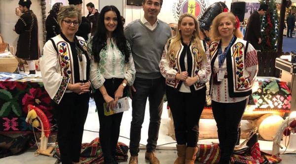 ionel arsene presedintele cj la targul de turism spunem povestea sarbatorilor de iarna din neamt