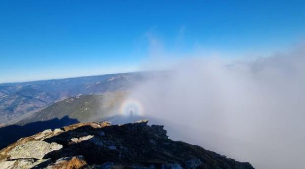imagini spectaculoase in romania efectul gloria a fost surprins din nou in muntii rodnei