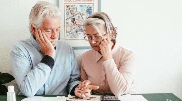 95prc dintre pensionari vor primi ajutor de la stat pentru plata facturilor 4 000 de lei in luna ianuarie
