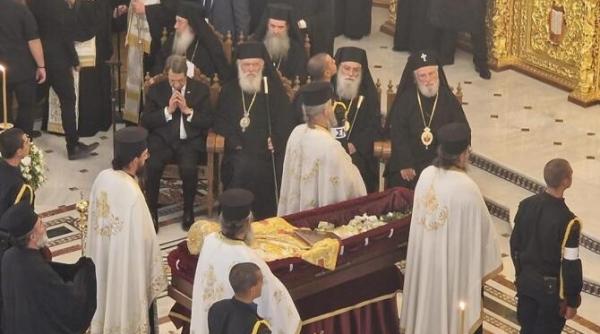 mitropolitul nifon la funeraliile arhiepiscopului ciprului hrisostom al ii lea